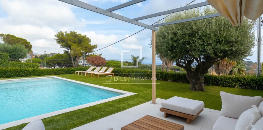 Villa de 5 dormitorios en venta en Tiana, Barcelona, Cataluña, Spain № 8843