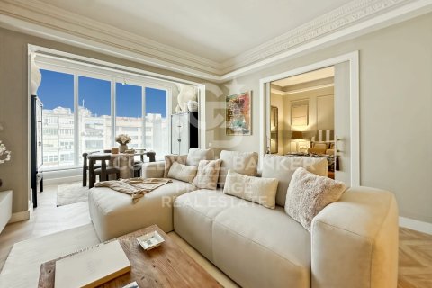 Купить квартиру в Барселона, Испания с 3 спальни, 100м², № 5417 - фото 2