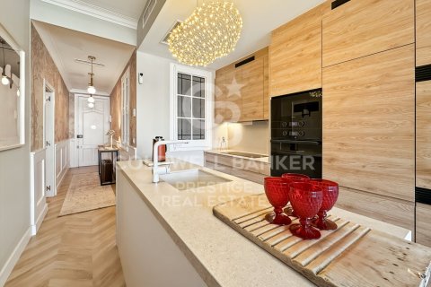 Купить квартиру в Барселона, Испания с 3 спальни, 100м², № 5417 - фото 16