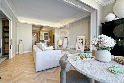 Купить квартиру в Барселона, Испания с 3 спальни, 100м², № 5417 - фото 4