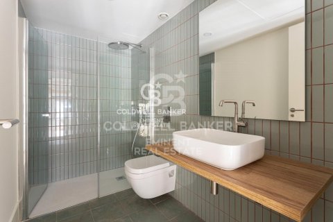 Dúplex de 2 dormitorios en venta en Barcelona, Cataluña, Spain № 5477 - foto 23