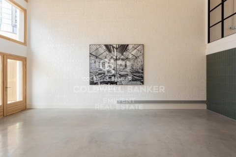Dúplex de 2 dormitorios en venta en Barcelona, Cataluña, Spain № 5477 - foto 5
