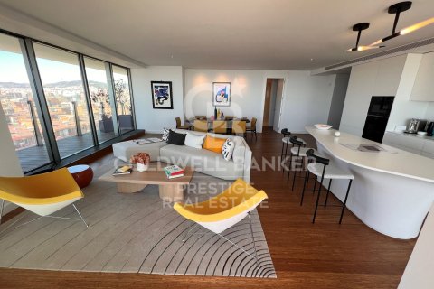 3 bedrooms apartment for sale in Barcelona, Catalonia, Spain № 5822 - photo 5