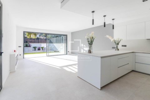 5 bedrooms villa for sale in Sitges, Barcelona, Catalonia, Spain № 3996 - photo 7