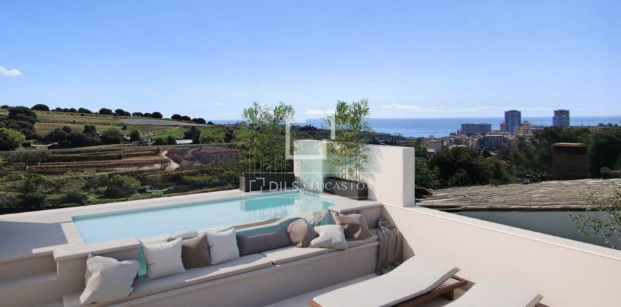 Ático de 4 dormitorios en venta en Tiana, Barcelona, Cataluña, Spain № 3991
