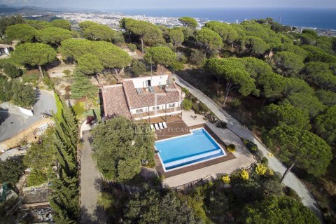 Villa de 4 dormitorios en venta en Cabrera de Mar, Barcelona, Cataluña, Spain № 3995 - foto 26