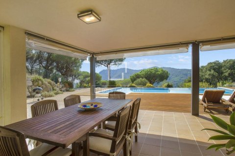 Villa de 4 dormitorios en venta en Cabrera de Mar, Barcelona, Cataluña, Spain № 3995 - foto 7