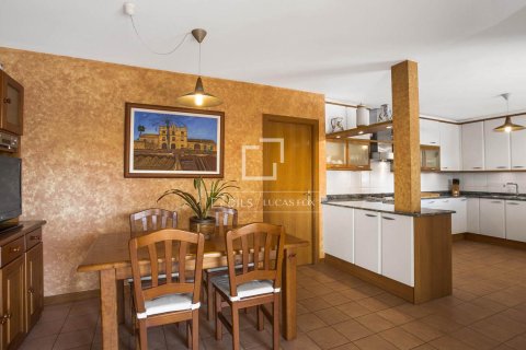 Villa de 4 dormitorios en venta en Cabrera de Mar, Barcelona, Cataluña, Spain № 3995 - foto 10