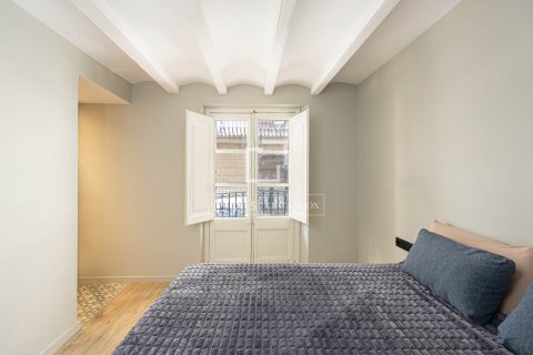 Apartamento de 2 dormitorios en venta en Barcelona, Cataluña, Spain № 3992 - foto 16