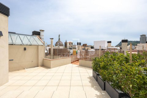Apartamento de 2 dormitorios en venta en Barcelona, Cataluña, Spain № 3992 - foto 23