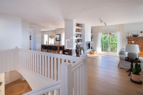 Villa de 6 dormitorios en venta en Premia De Dalt, Barcelona, Cataluña, Spain № 3997 - foto 9