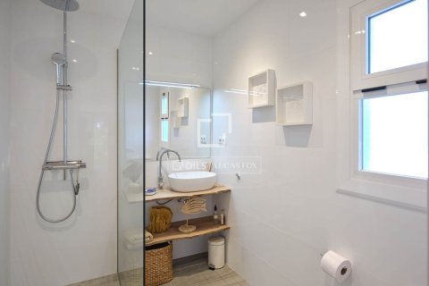 Villa de 6 dormitorios en venta en Premia De Dalt, Barcelona, Cataluña, Spain № 3997 - foto 23