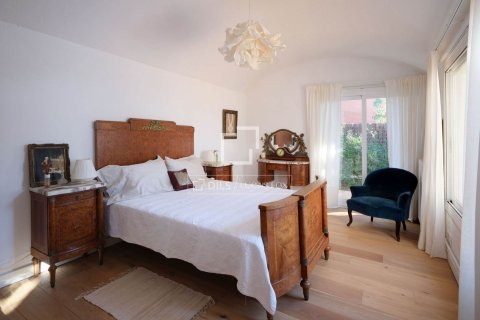 Villa de 6 dormitorios en venta en Premia De Dalt, Barcelona, Cataluña, Spain № 3997 - foto 27