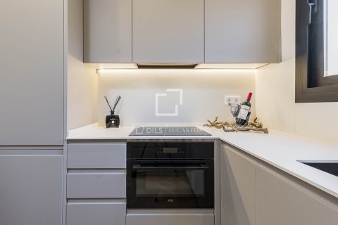 Apartamento de 2 dormitorios en venta en Barcelona, Cataluña, Spain № 3993 - foto 7