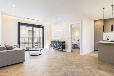Apartamento de 2 dormitorios en venta en Barcelona, Cataluña, Spain № 3993