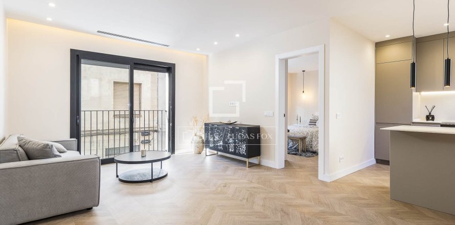 Apartamento de 2 dormitorios en venta en Barcelona, Cataluña, Spain № 3993