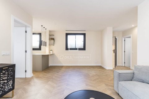 Apartamento de 2 dormitorios en venta en Barcelona, Cataluña, Spain № 3993 - foto 5