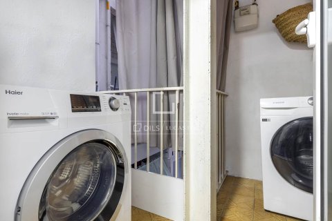 Apartamento de 2 dormitorios en venta en Barcelona, Cataluña, Spain № 3994 - foto 18