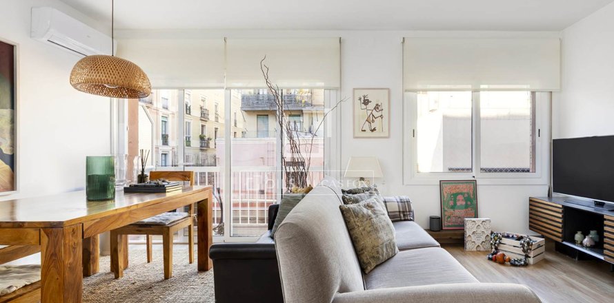 Apartamento de 2 dormitorios en venta en Barcelona, Cataluña, Spain № 3994