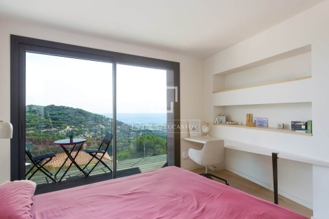 Villa de 5 dormitorios en venta en Cabrils, Barcelona, Cataluña, Spain № 6442 - foto 25