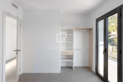 Villa de 4 dormitorios en venta en Cabrils, Barcelona, Cataluña, Spain № 4083 - foto 15