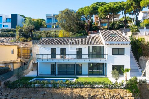 Villa de 4 dormitorios en venta en Cabrils, Barcelona, Cataluña, Spain № 4083