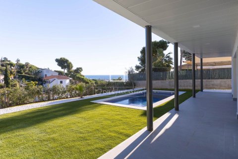 Villa de 4 dormitorios en venta en Cabrils, Barcelona, Cataluña, Spain № 4083 - foto 20