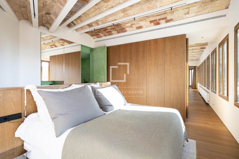 Купить квартиру в Барселона, Испания с 2 спальни, 142м², № 4082 - фото 16