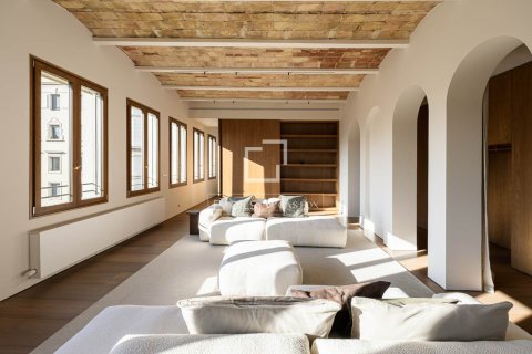 Купить квартиру в Барселона, Испания с 2 спальни, 142м², № 4082 - фото 4