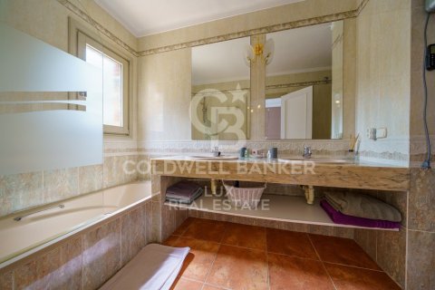 Купить виллу в Пералада, Испания с 5 спален, 546м², № 6013 - фото 19