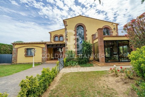 Купить виллу в Пералада, Испания с 5 спален, 546м², № 6013 - фото 6