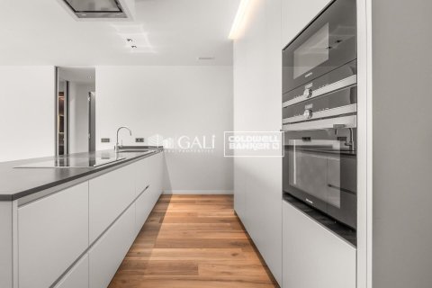 Купить квартиру в Андорра, Испания с 2 спальни, 101м², № 6012 - фото 3