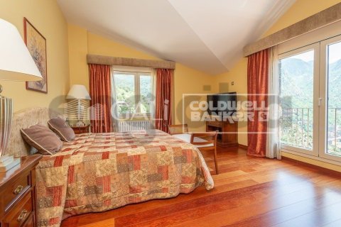 Villa de 6 dormitorios en venta en Principado De Andorra (Ninguna Poblacion Tiene C.P.), Lérida, Cataluña, Spain № 6018 - foto 9