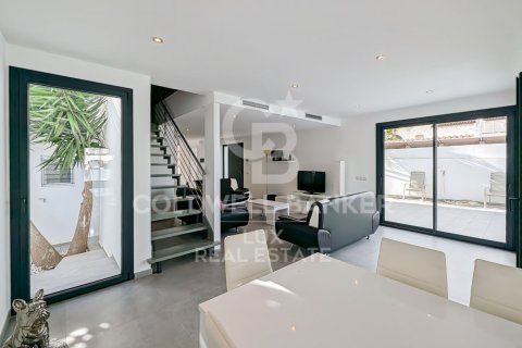 Купить виллу в Эмпуриабрава, Испания с 5 спален, 205м², № 6014 - фото 7