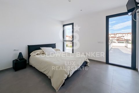Купить виллу в Эмпуриабрава, Испания с 5 спален, 205м², № 6014 - фото 9