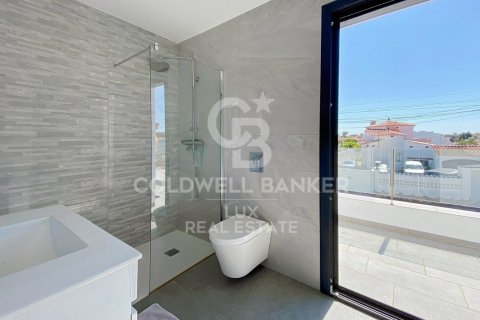 Купить виллу в Эмпуриабрава, Испания с 5 спален, 205м², № 6014 - фото 14