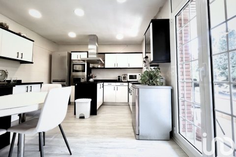 Купить дом в Корбера-де-Льобрегат, Испания с 5 спален, 540м², № 4898 - фото 17