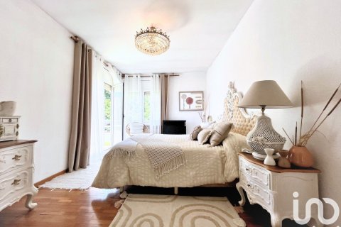 Купить дом в Корбера-де-Льобрегат, Испания с 5 спален, 540м², № 4898 - фото 19