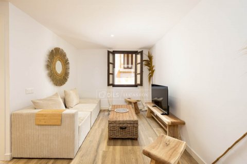 Apartamento de 2 dormitorios en alquiler en Barcelona, Cataluña, Spain № 8674 - foto 2