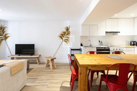 Apartamento de 2 dormitorios en alquiler en Barcelona, Cataluña, Spain № 8674