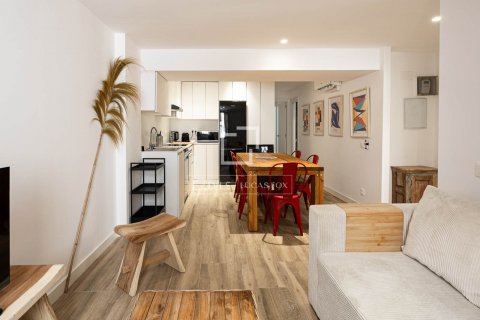 Apartamento de 2 dormitorios en alquiler en Barcelona, Cataluña, Spain № 8674 - foto 6