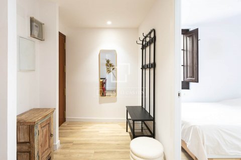 Apartamento de 2 dormitorios en alquiler en Barcelona, Cataluña, Spain № 8674 - foto 19