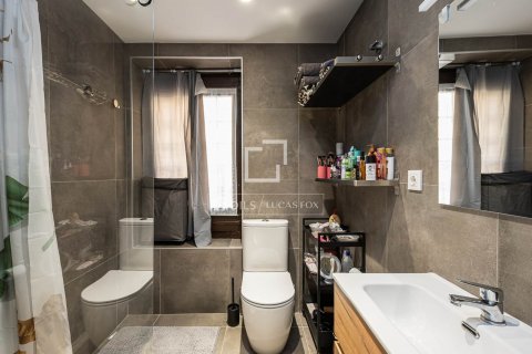 Apartamento de 2 dormitorios en alquiler en Barcelona, Cataluña, Spain № 8674 - foto 8