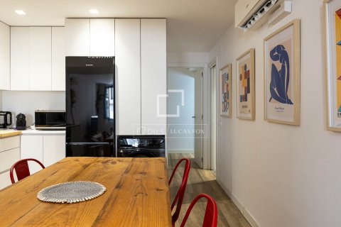 Apartamento de 2 dormitorios en alquiler en Barcelona, Cataluña, Spain № 8674 - foto 7