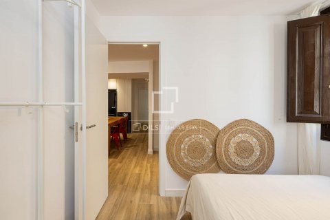 Apartamento de 2 dormitorios en alquiler en Barcelona, Cataluña, Spain № 8674 - foto 22
