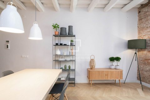 Снять в аренду квартиру в Барселона, Испания с 2 спальни, 76м², № 8748 - фото 2