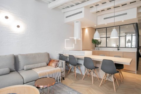 Снять в аренду квартиру в Барселона, Испания с 2 спальни, 76м², № 8748 - фото 12