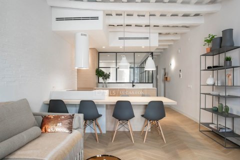 Apartamento de 2 dormitorios en alquiler en Barcelona, Cataluña, Spain № 8748