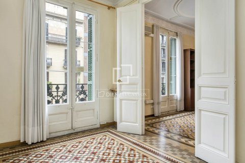 3 bedrooms apartment for sale in Barcelona, Catalonia, Spain № 8753 - photo 17