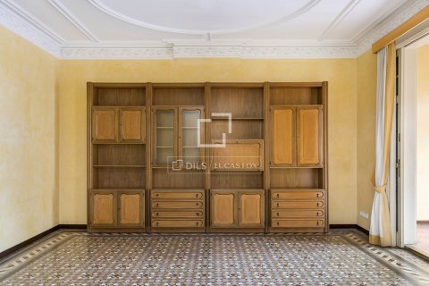 3 bedrooms apartment for sale in Barcelona, Catalonia, Spain № 8753 - photo 4